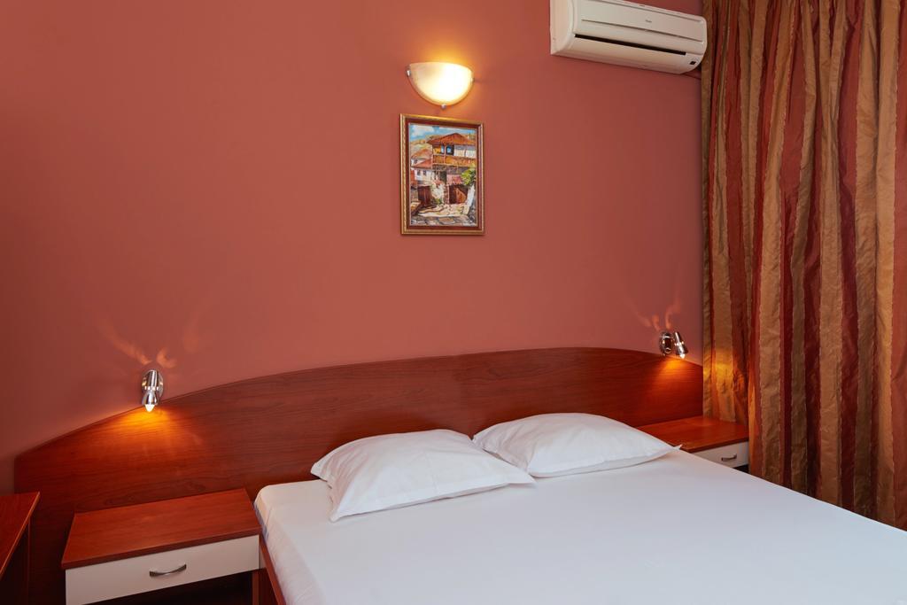 Guesthouse Kirov Ravda Extérieur photo