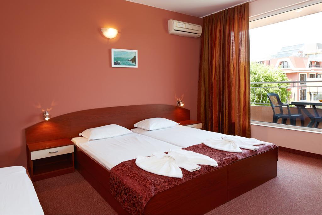 Guesthouse Kirov Ravda Extérieur photo