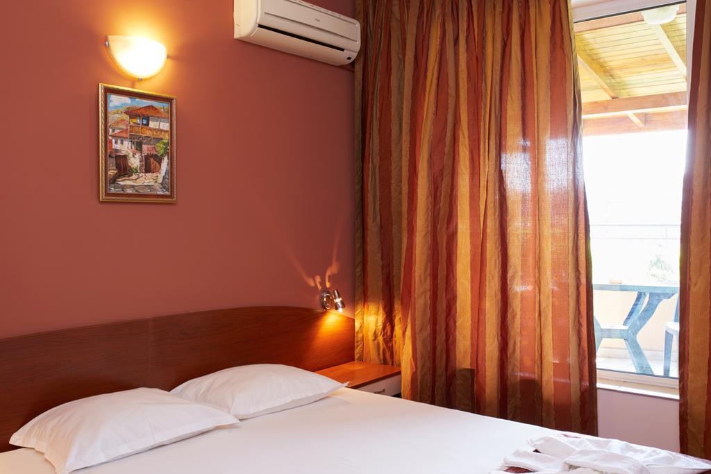 Guesthouse Kirov Ravda Extérieur photo