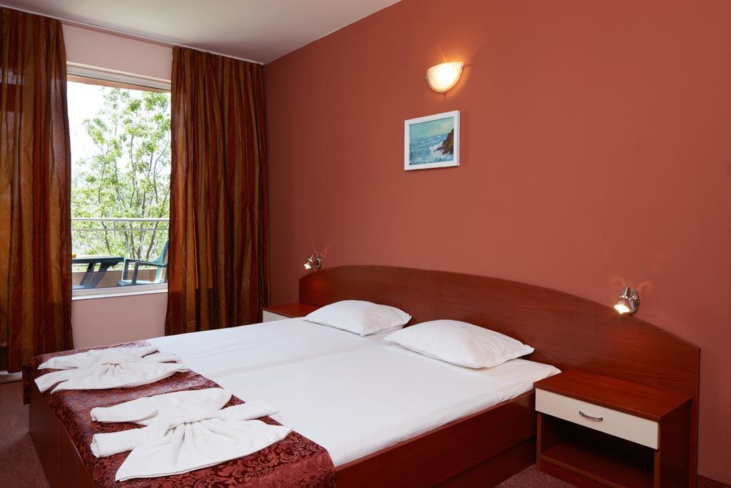 Guesthouse Kirov Ravda Extérieur photo